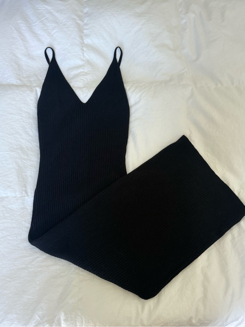 Princess Polly Black Ribbed V-Neck Spaghetti Strap Mid Dress